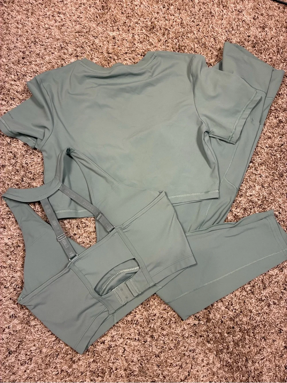 Gymshark x Whitney Simmons 3 Piece Matching Workout Set Crop Top Bra Leggings